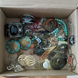 Reserved!! Lot of bohemian costume jewelry